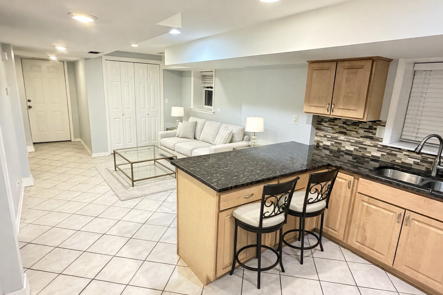 2326 N KOSTNER Avenue #G, Chicago, IL 60639