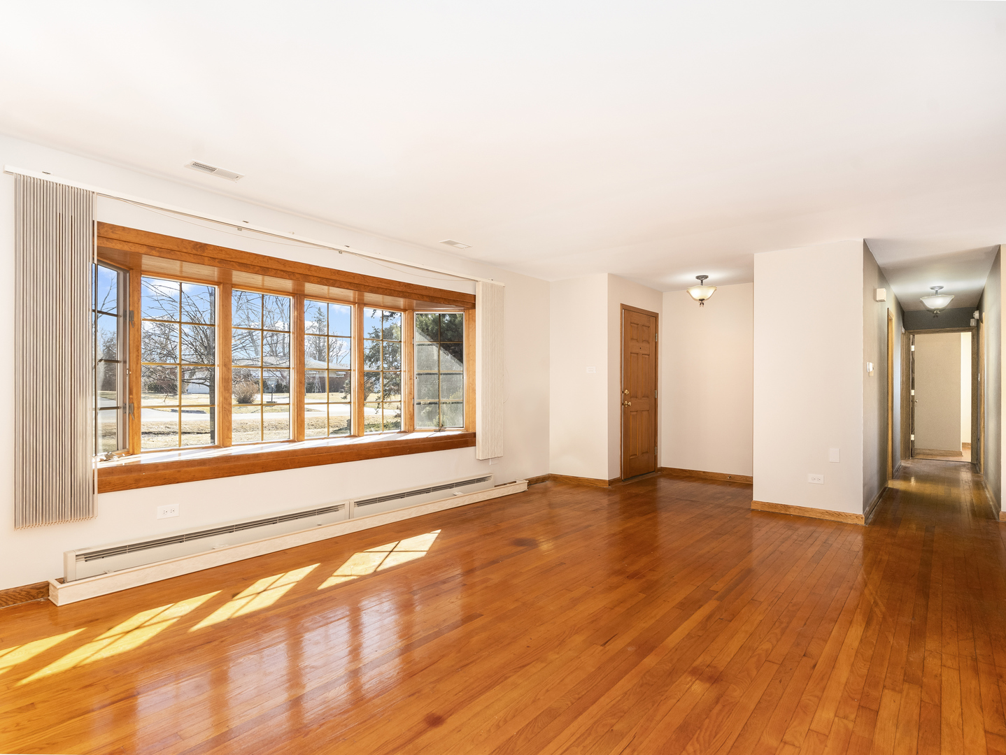 Willowbrook, IL 60527