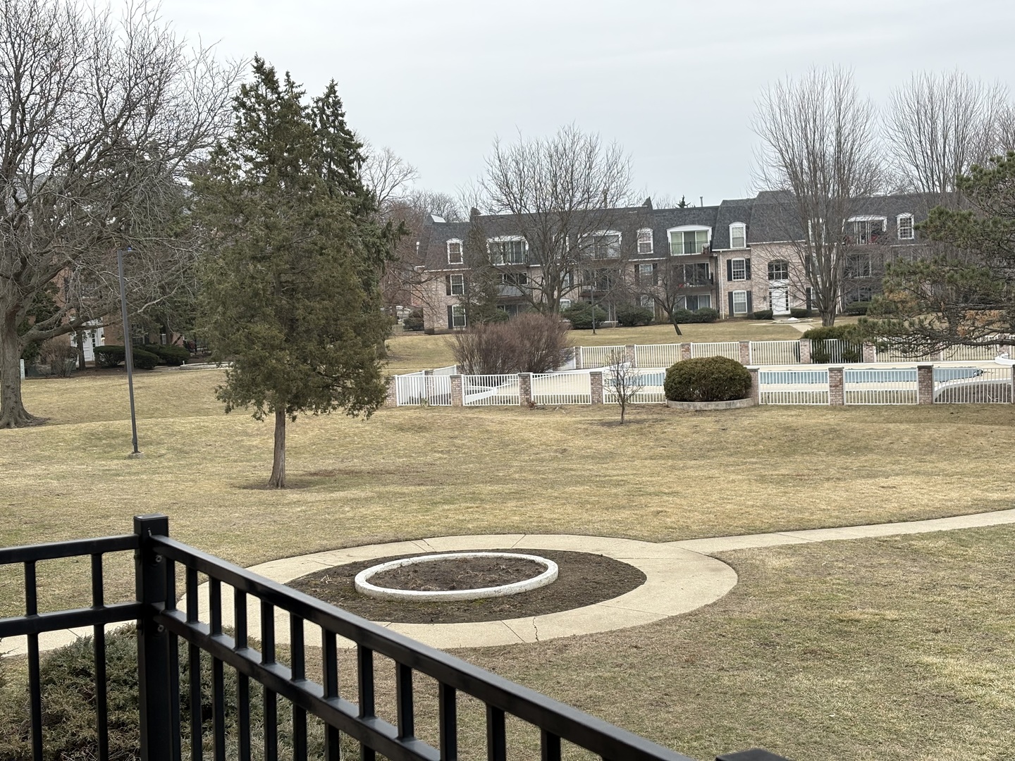 5000 Carriageway Drive #211, Rolling Meadows, IL 60008