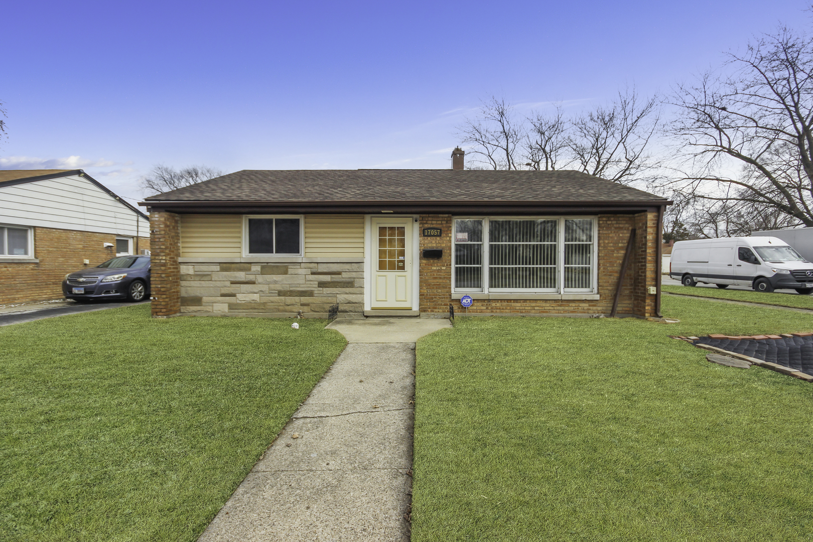 17057 Park Avenue, Lansing, IL 60438