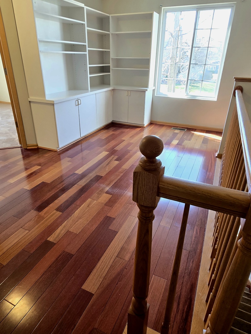 308 Windsor Court #C, South Elgin, IL 60177