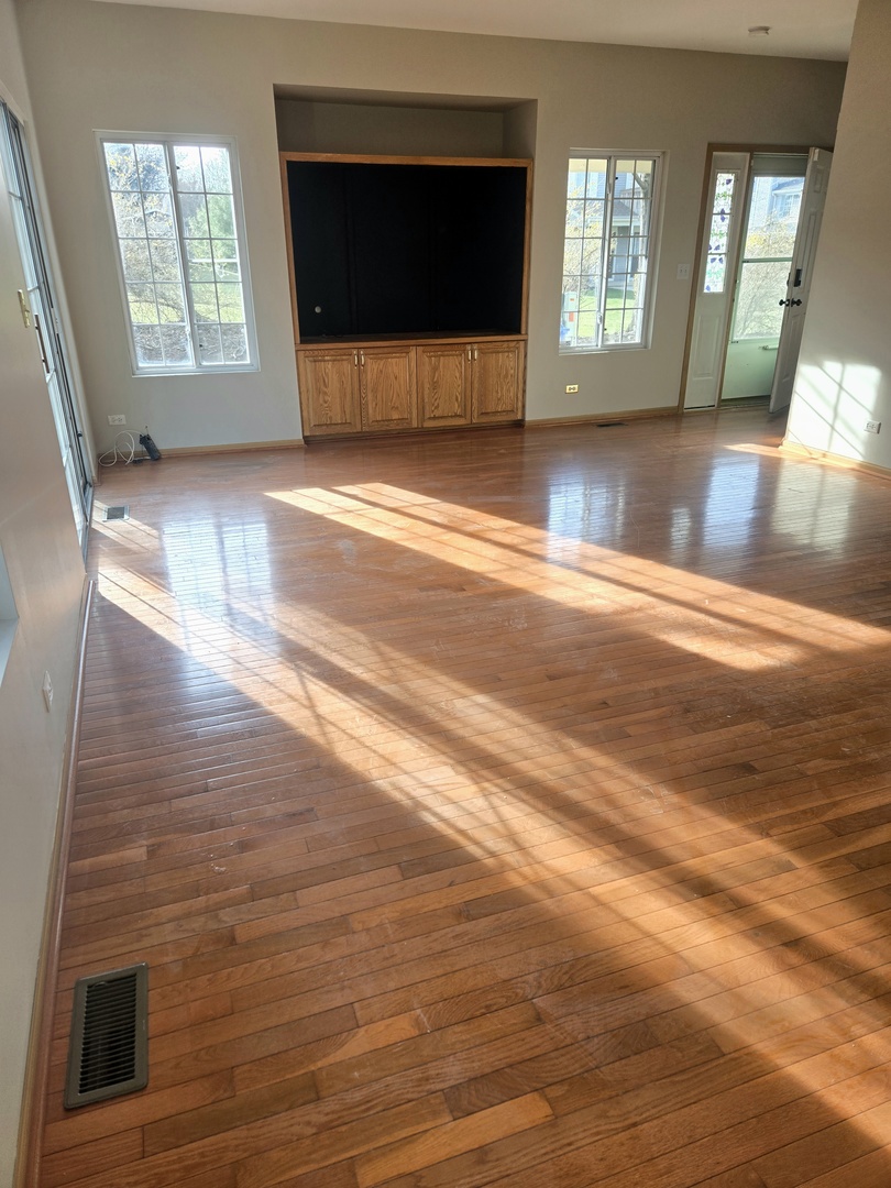 308 Windsor Court #C, South Elgin, IL 60177