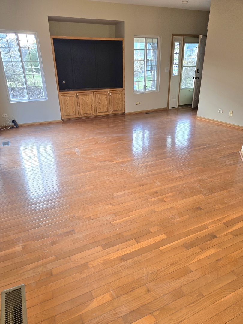 308 Windsor Court #C, South Elgin, IL 60177