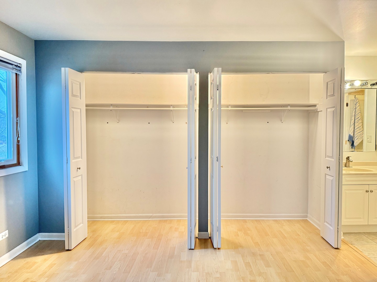 6S010 Steeple Run Drive #2D, Naperville, IL 60540