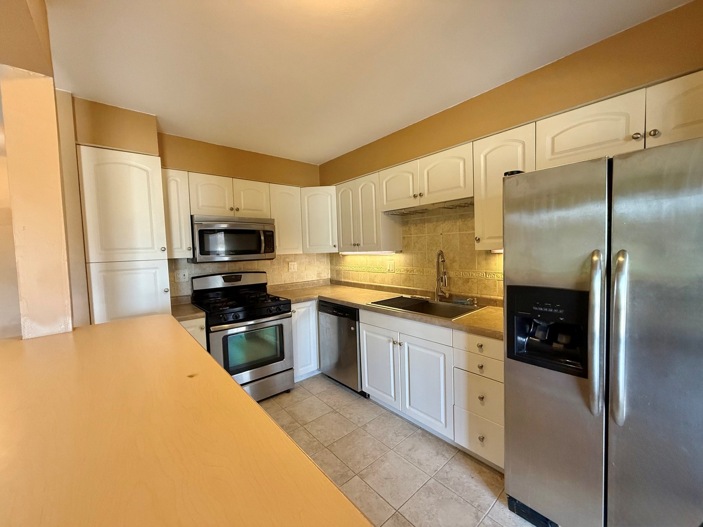 6S010 Steeple Run Drive #2D, Naperville, IL 60540