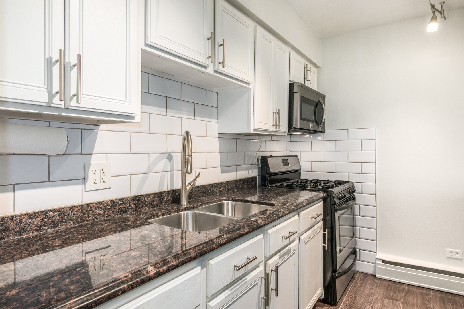 6121 W Higgins Avenue #C2, Chicago, IL 60630