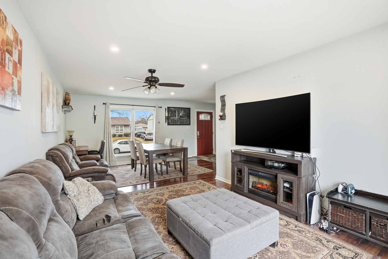 16249 92nd Avenue, Orland Hills, IL 60487