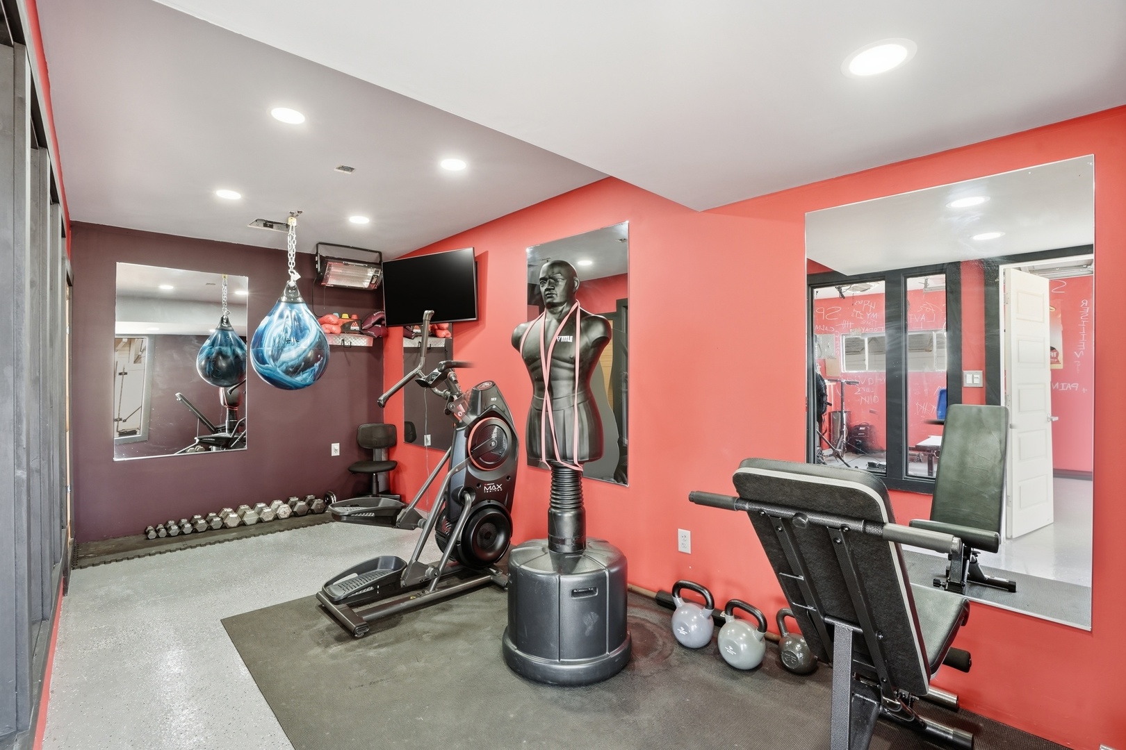 16249 92nd Avenue, Orland Hills, IL 60487