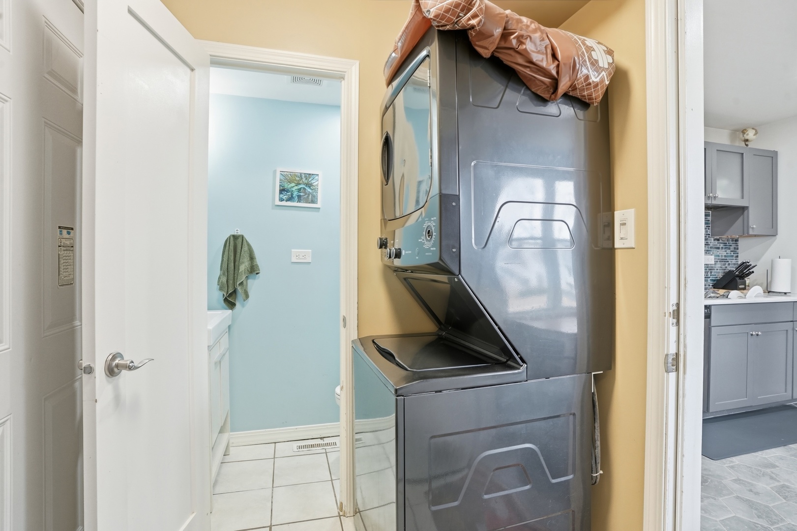 16249 92nd Avenue, Orland Hills, IL 60487