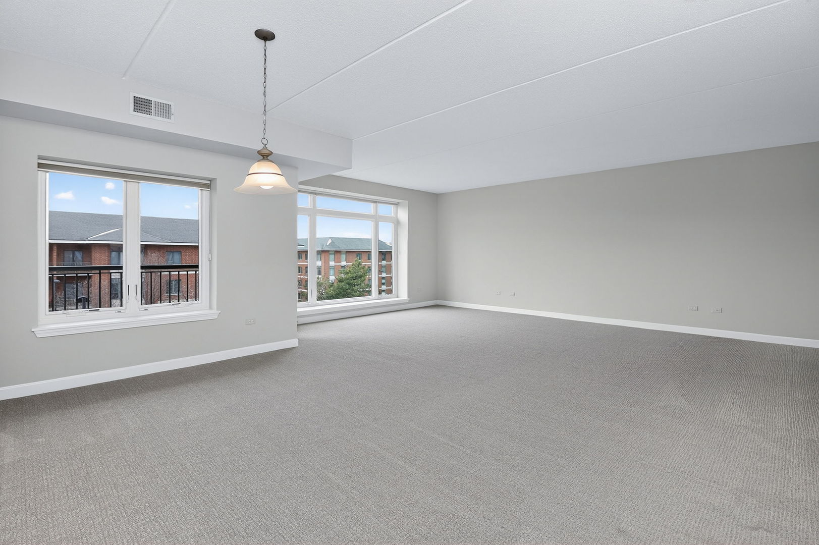 865 E 22nd Street #B412, Lombard, IL 60148