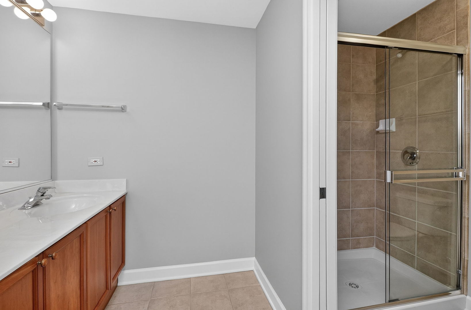 865 E 22nd Street #B412, Lombard, IL 60148