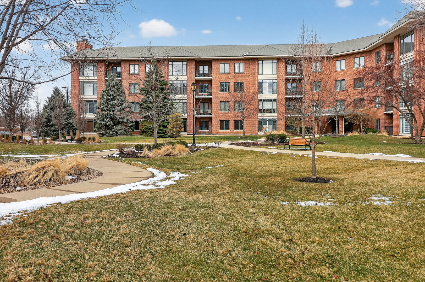 865 E 22nd Street #B412, Lombard, IL 60148