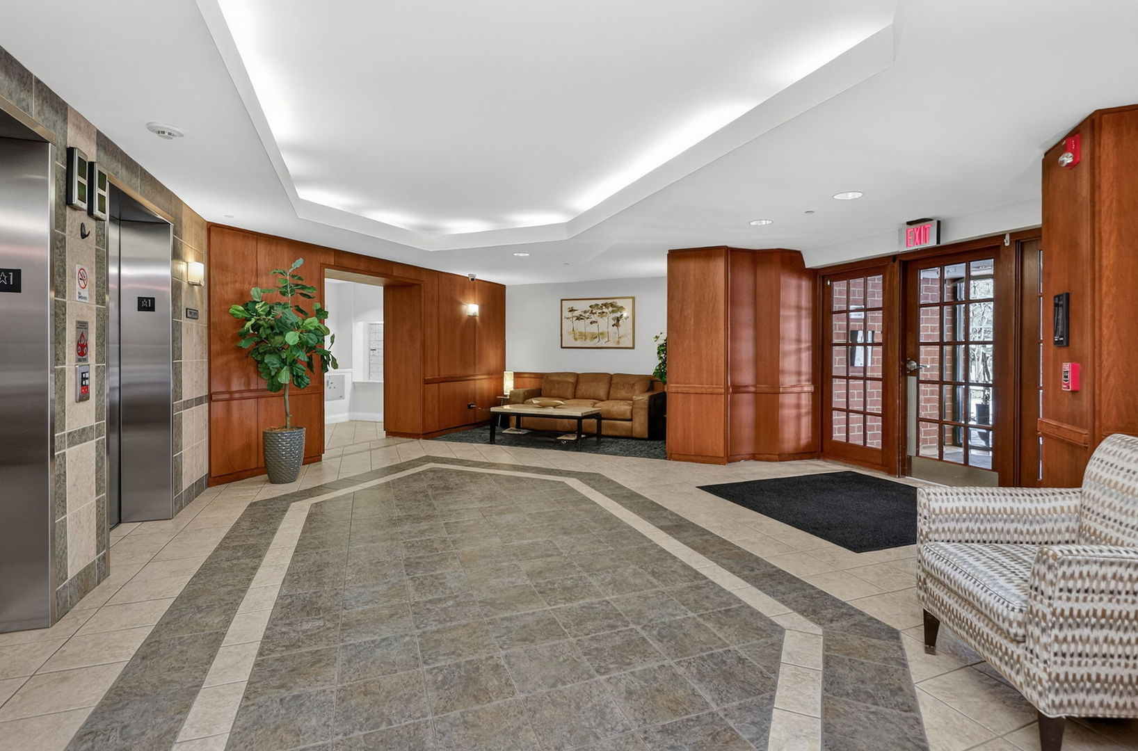 865 E 22nd Street #B412, Lombard, IL 60148