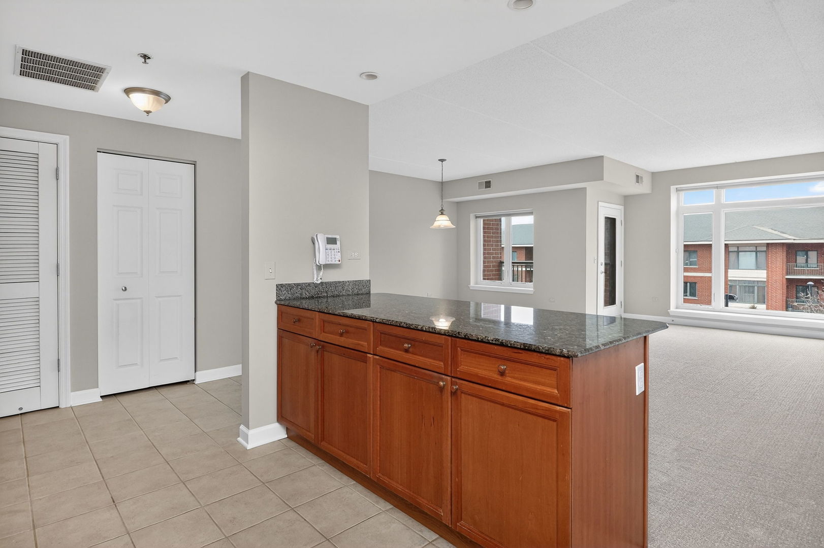 865 E 22nd Street #B412, Lombard, IL 60148