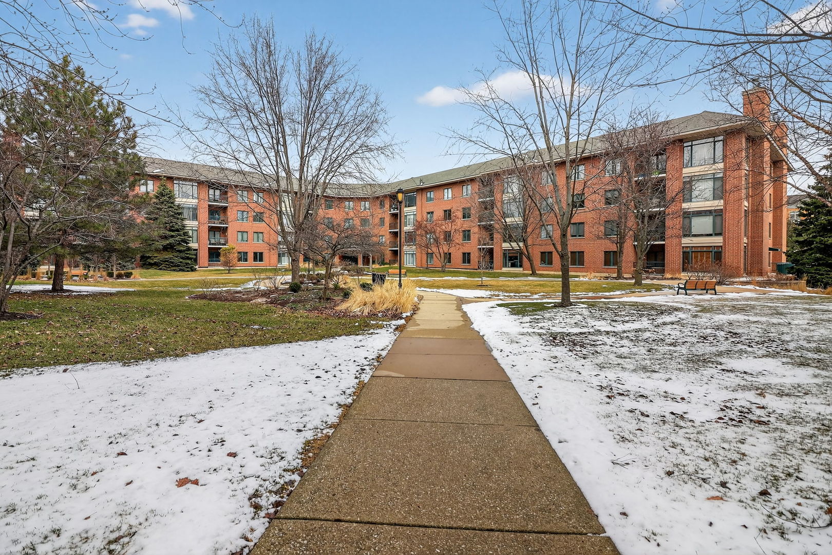 865 E 22nd Street #B412, Lombard, IL 60148