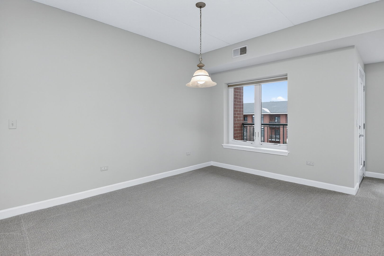 865 E 22nd Street #B412, Lombard, IL 60148