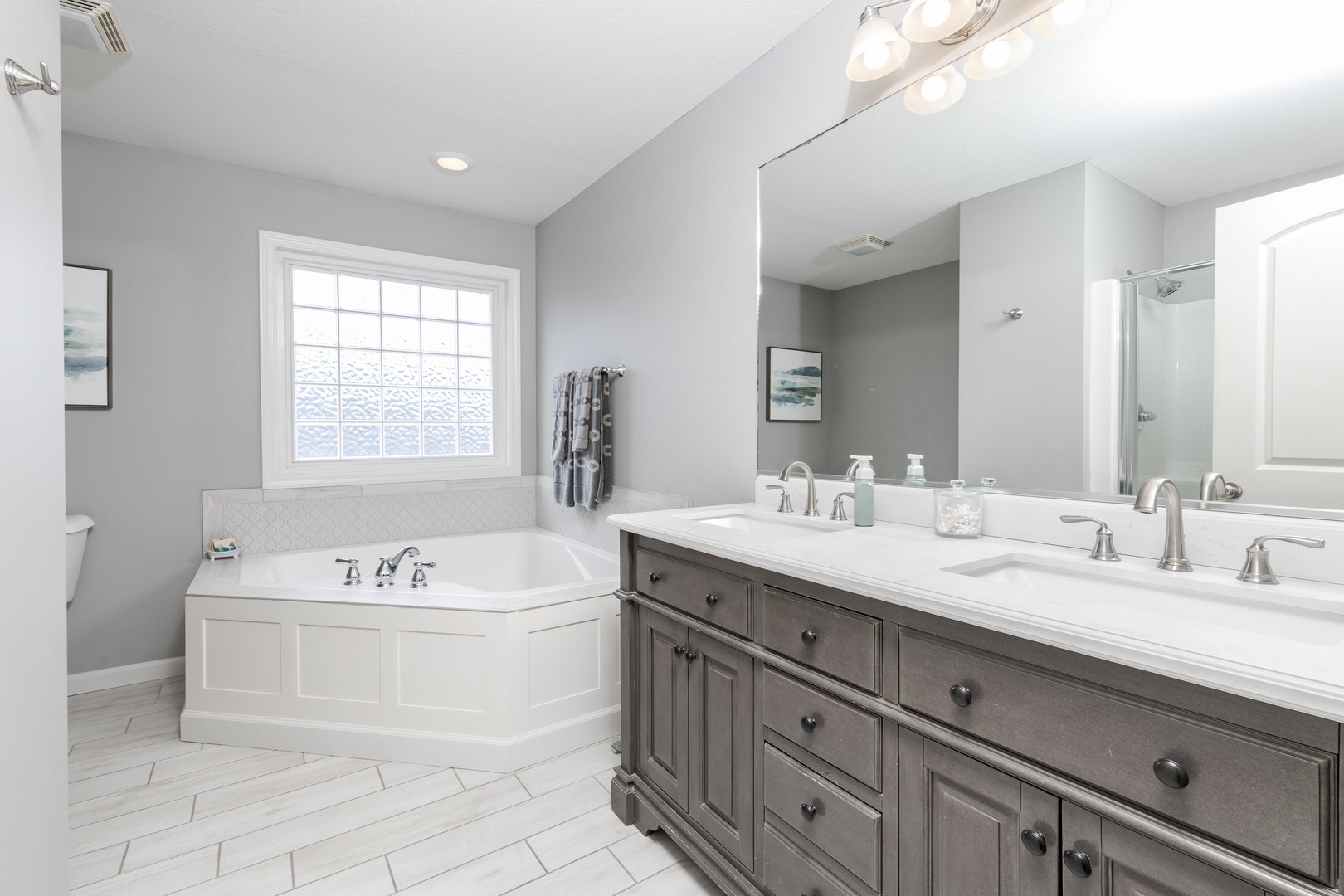 2215 Savanna Road, Bloomington, IL 61705