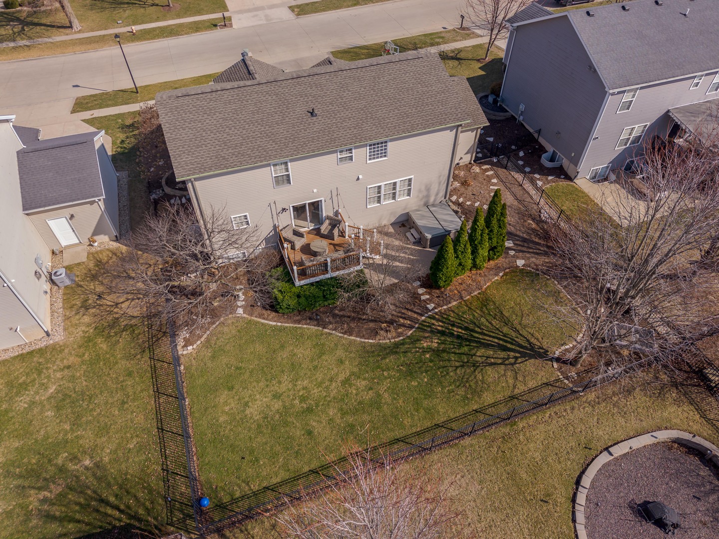 2215 Savanna Road, Bloomington, IL 61705