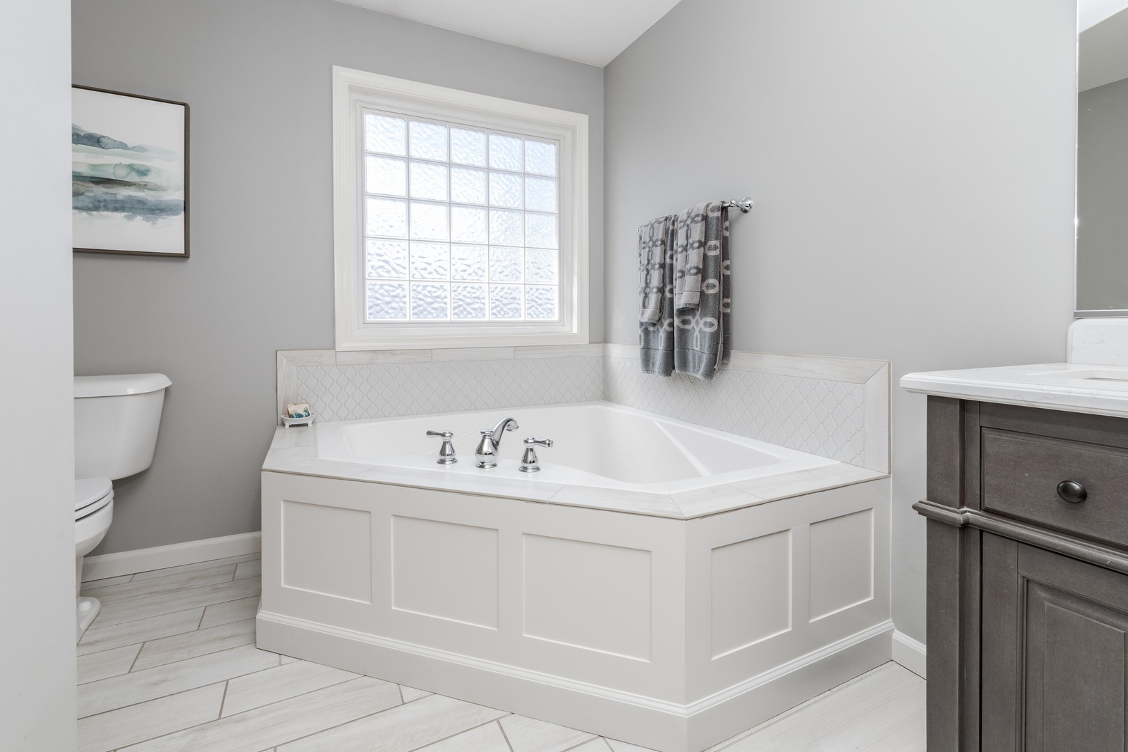 2215 Savanna Road, Bloomington, IL 61705