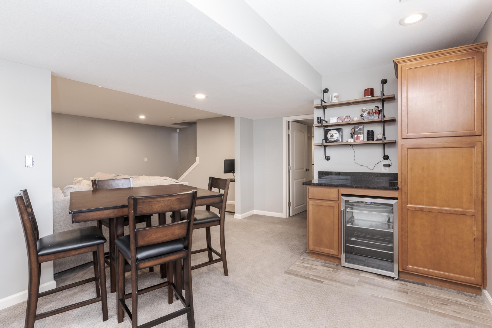 2215 Savanna Road, Bloomington, IL 61705