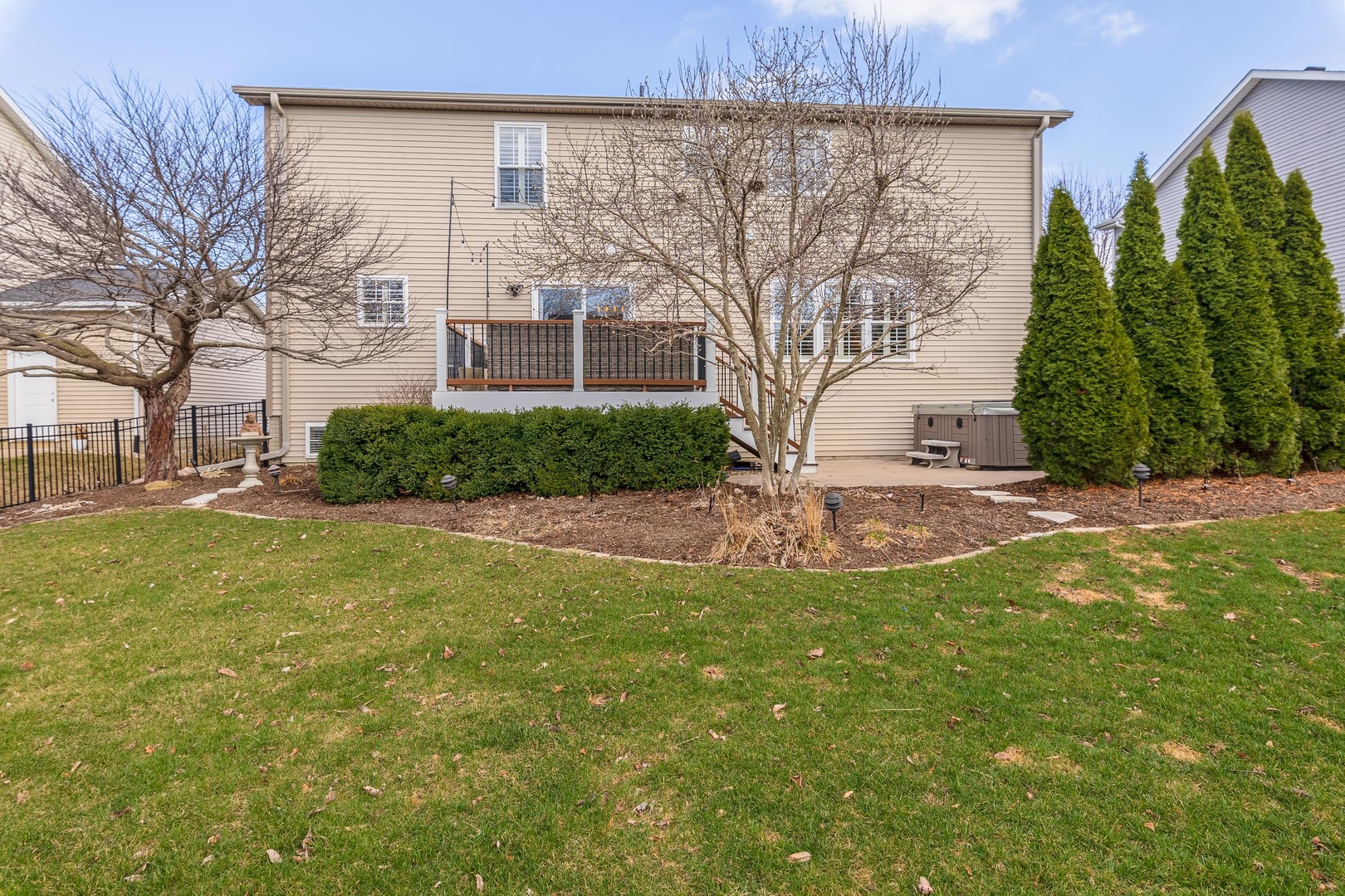 2215 Savanna Road, Bloomington, IL 61705