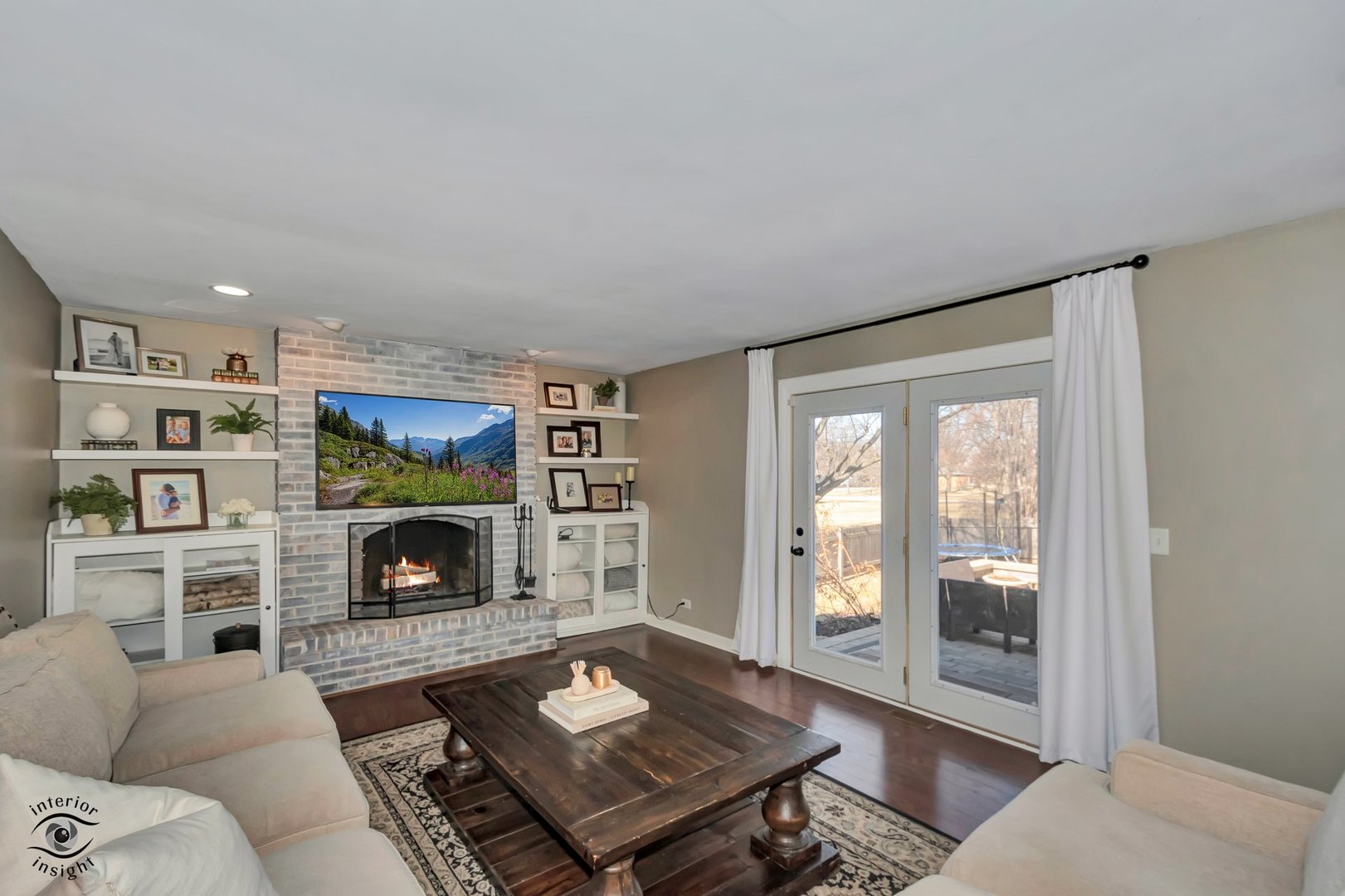 3 Hobson Court, Woodridge, IL 60517