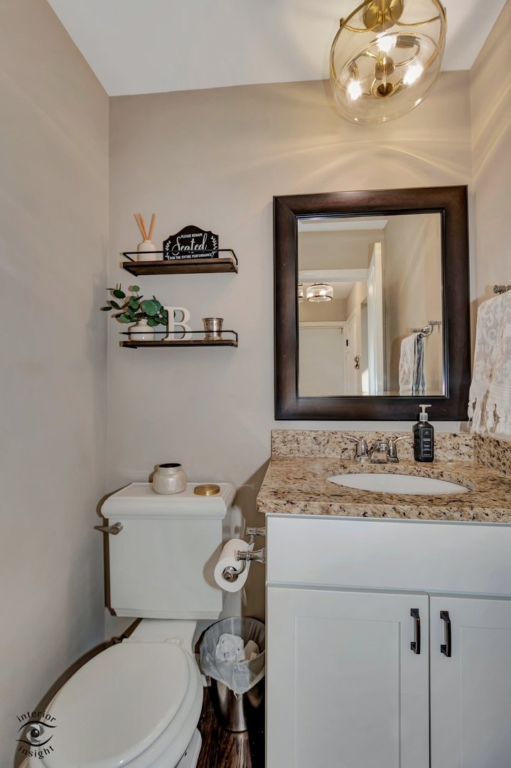 3 Hobson Court, Woodridge, IL 60517