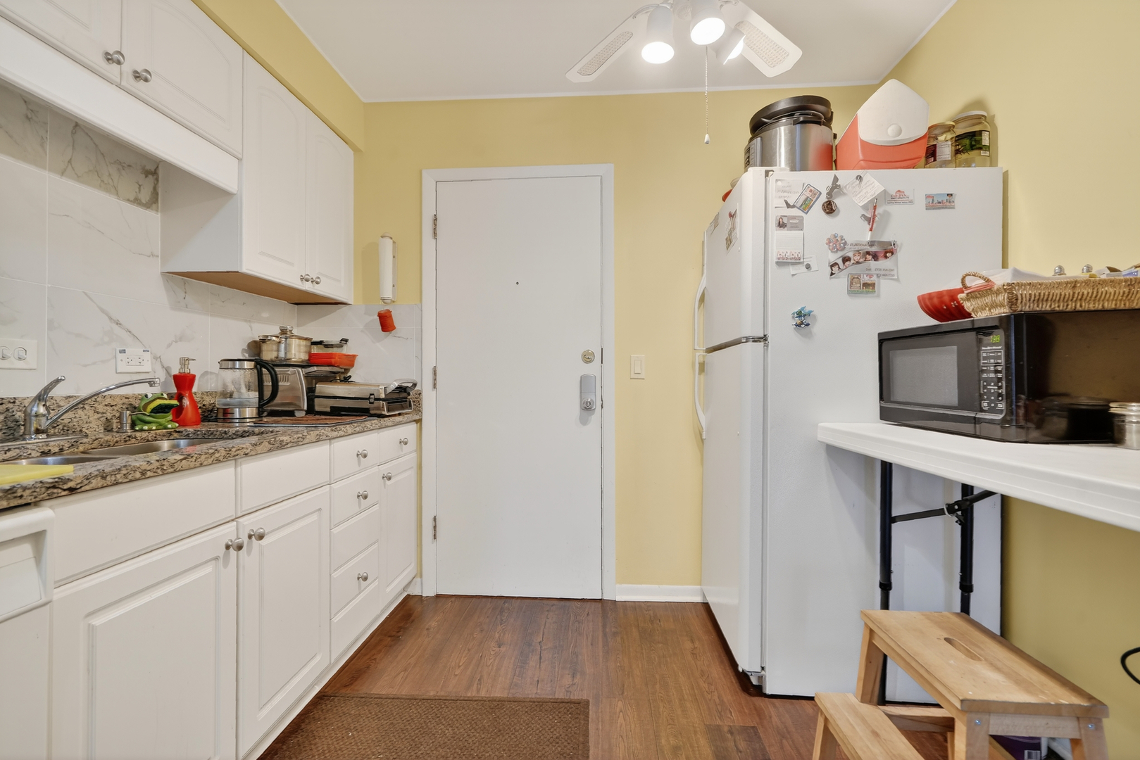 9619 Bianco Terrace #D, Des Plaines, IL 60016