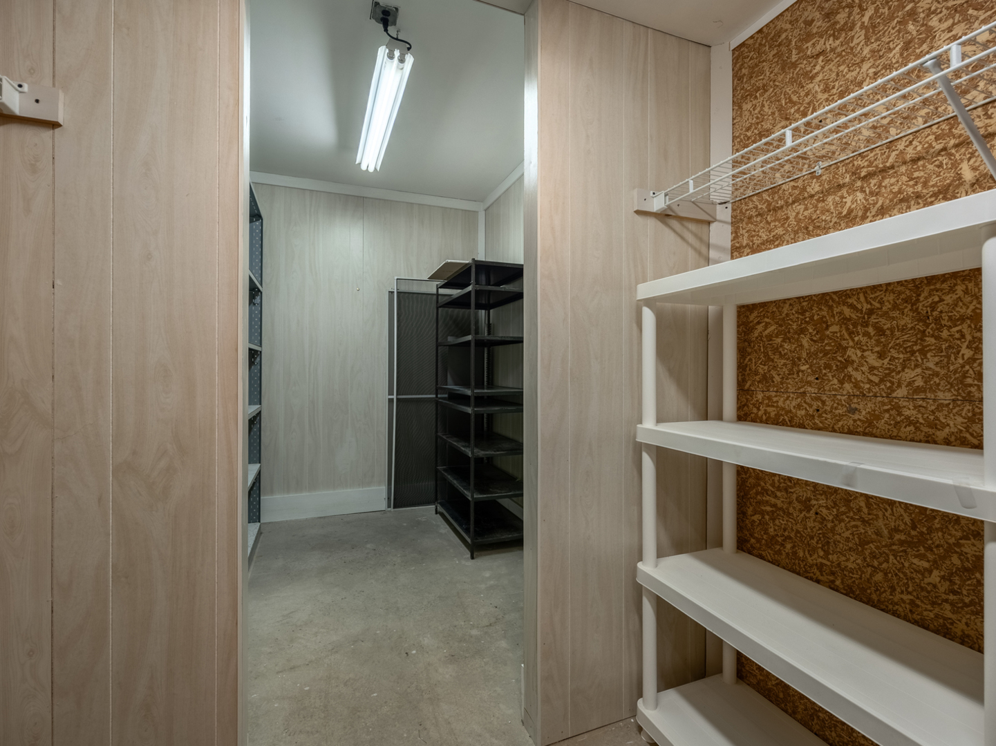 1583 Orchard Circle, Naperville, IL 60565