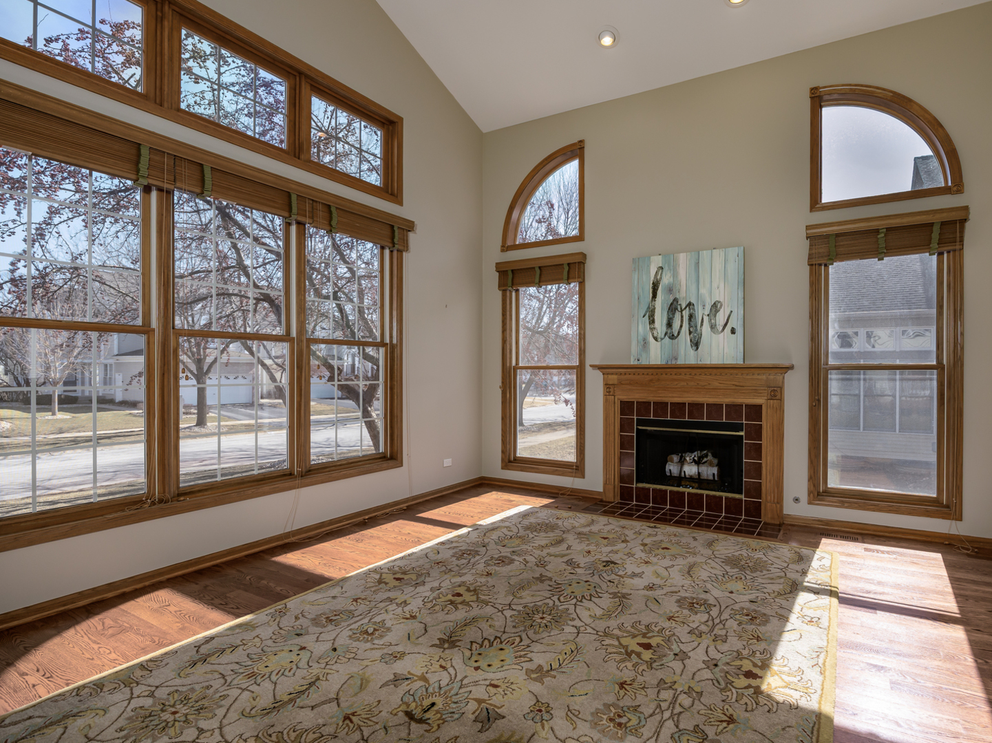 1583 Orchard Circle, Naperville, IL 60565