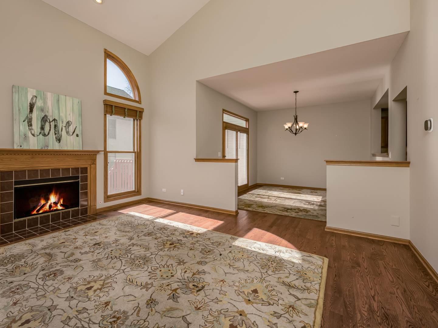 1583 Orchard Circle, Naperville, IL 60565