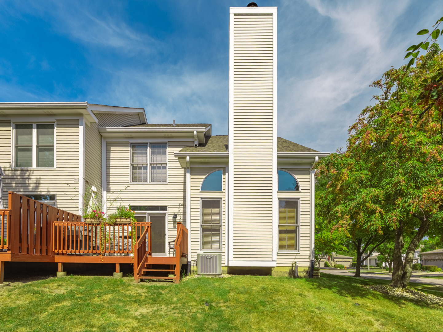 1583 Orchard Circle, Naperville, IL 60565