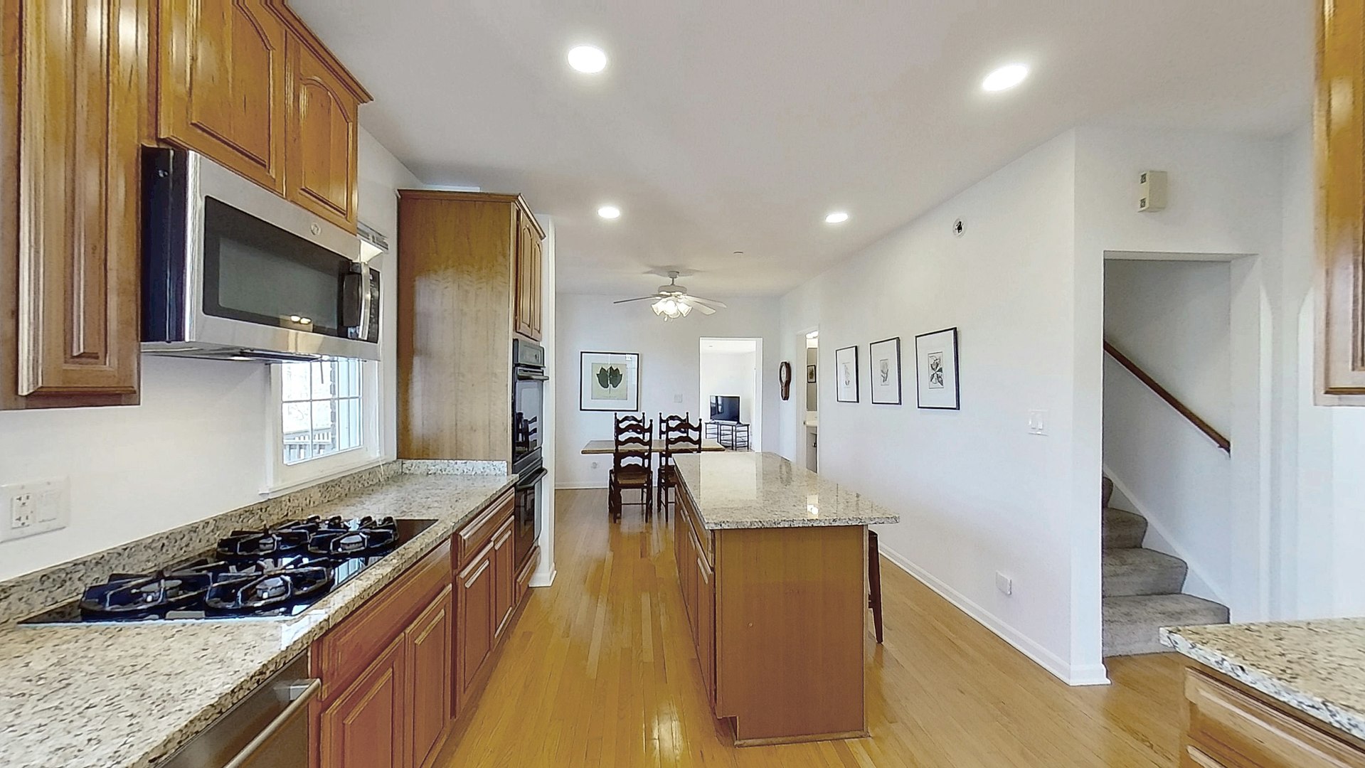 418 E Hillside Avenue, Barrington, IL 60010