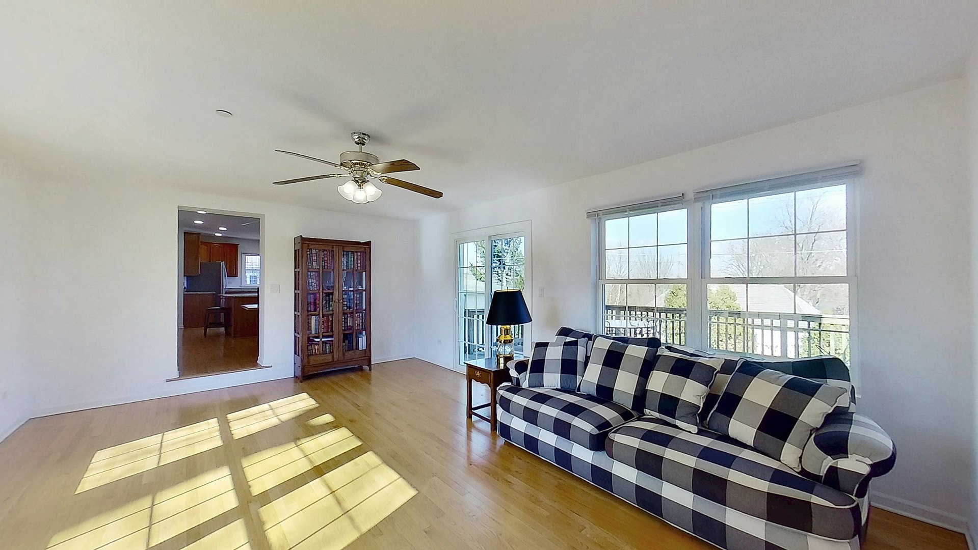 418 E Hillside Avenue, Barrington, IL 60010