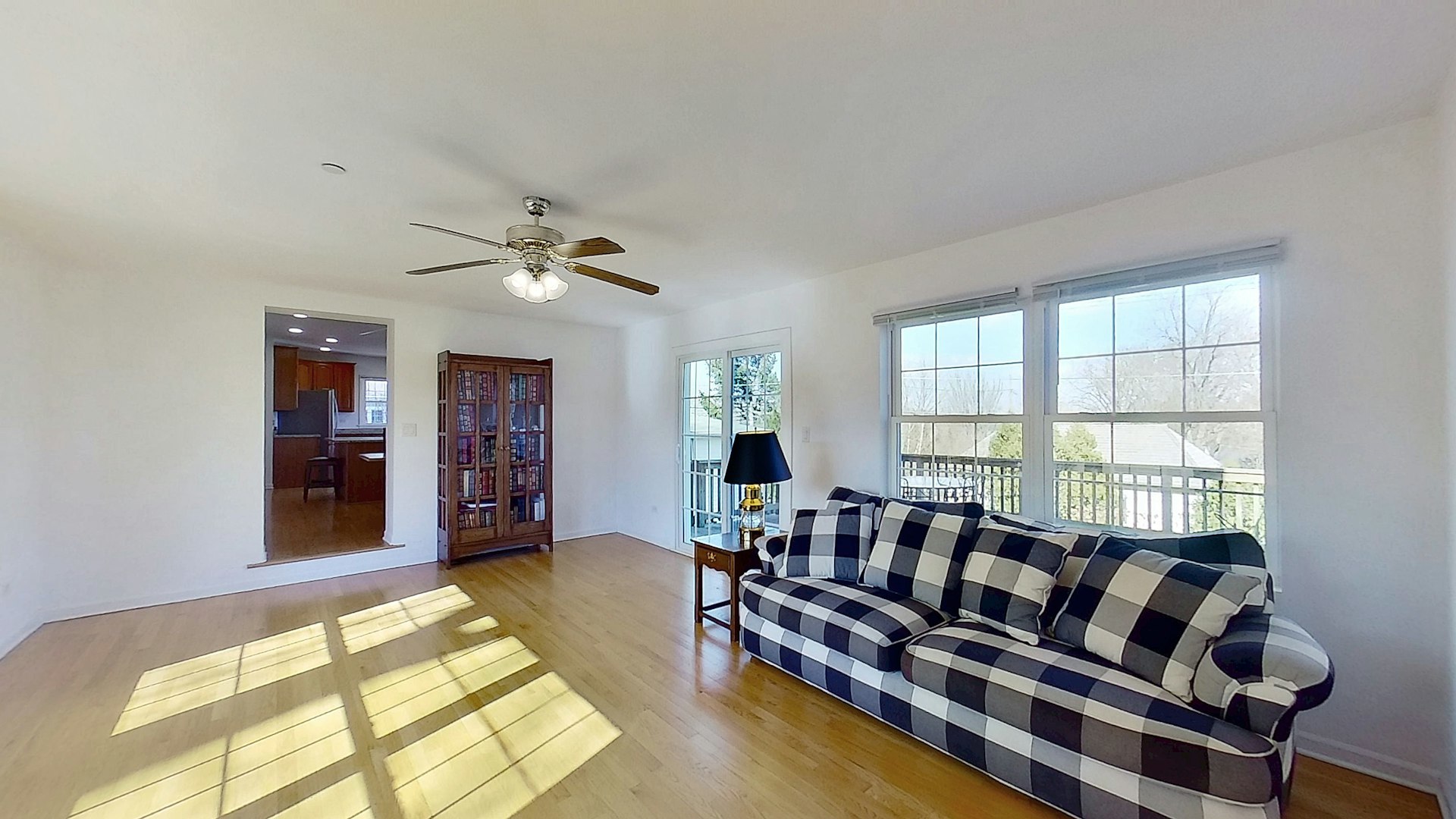 418 E Hillside Avenue, Barrington, IL 60010