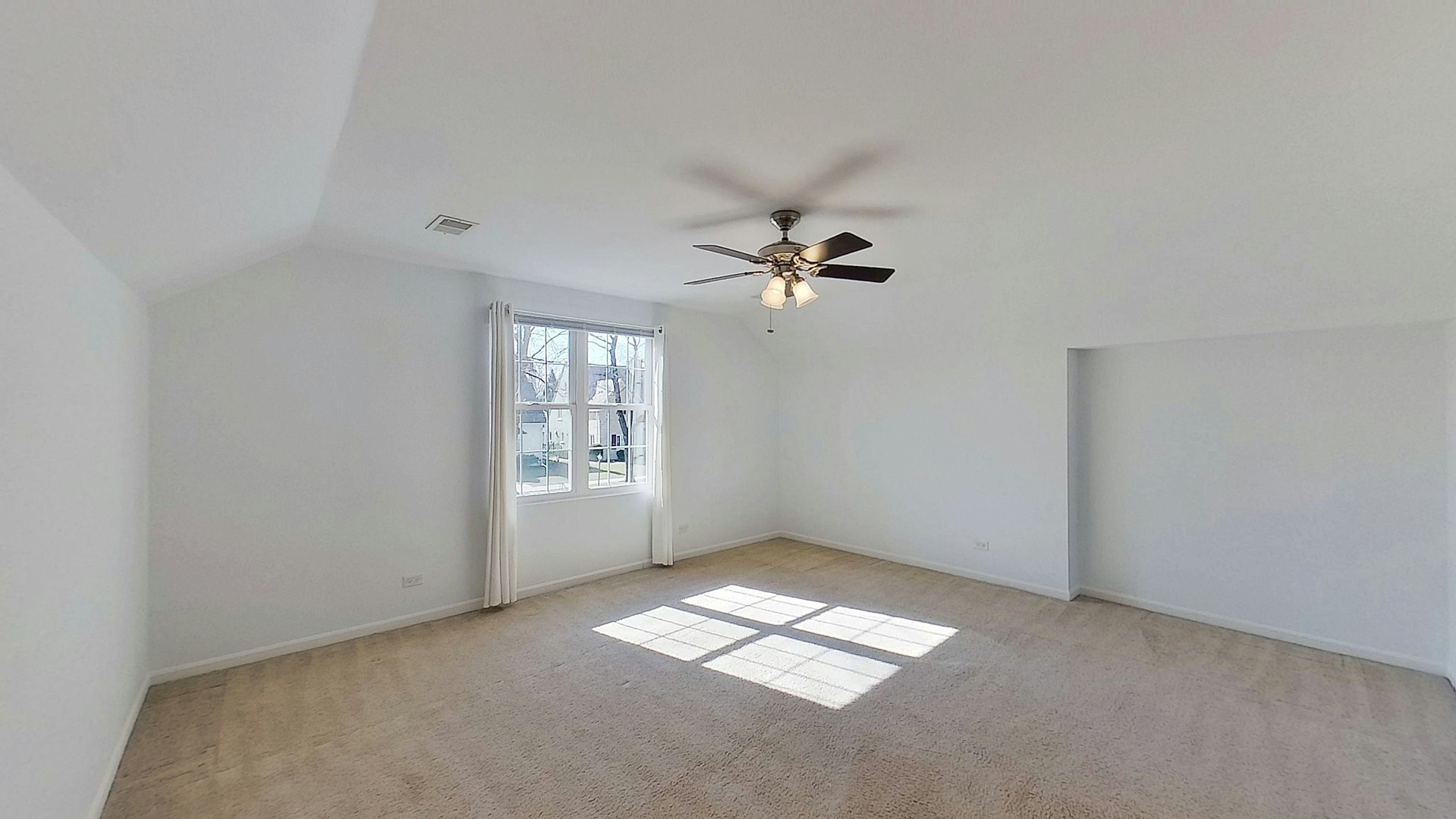 418 E Hillside Avenue, Barrington, IL 60010