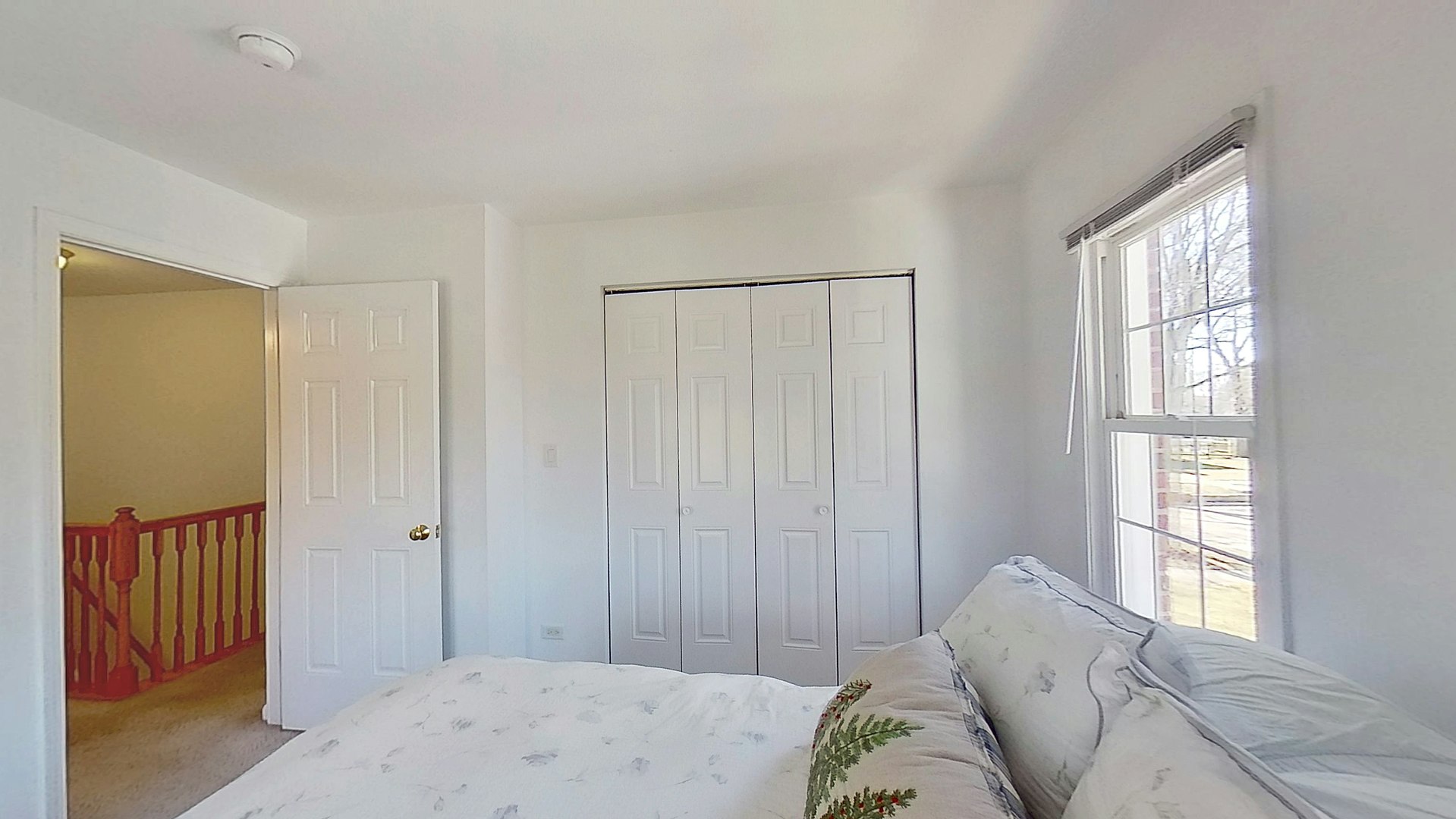 418 E Hillside Avenue, Barrington, IL 60010