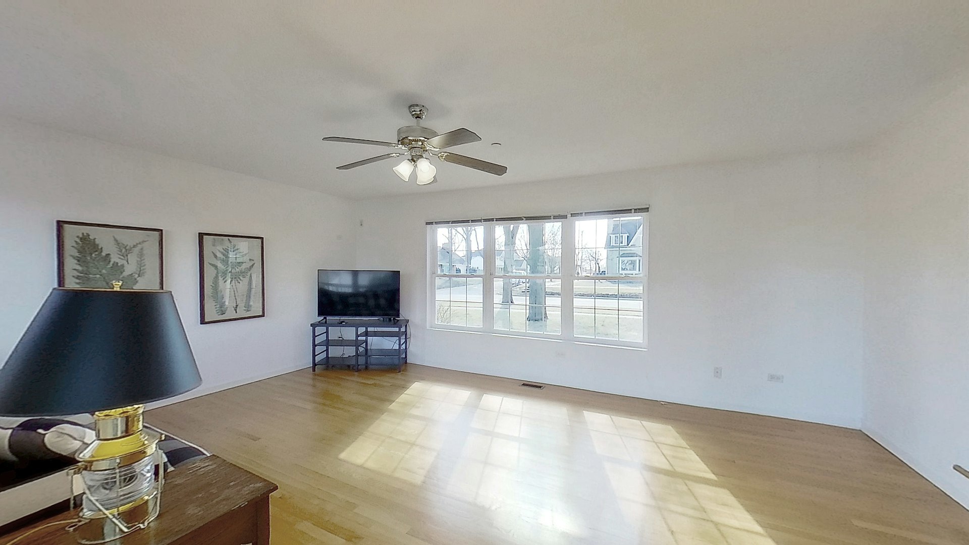 418 E Hillside Avenue, Barrington, IL 60010