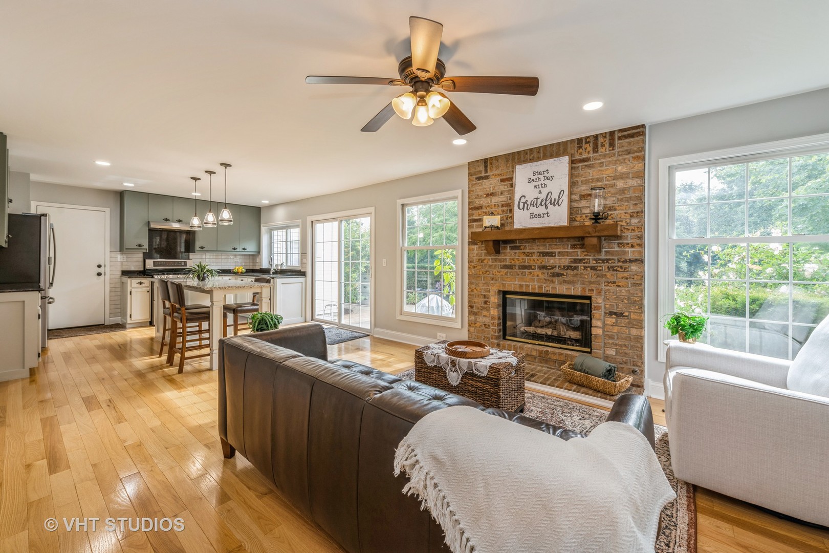 603 Arlington Parkway, Sleepy Hollow, IL 60118