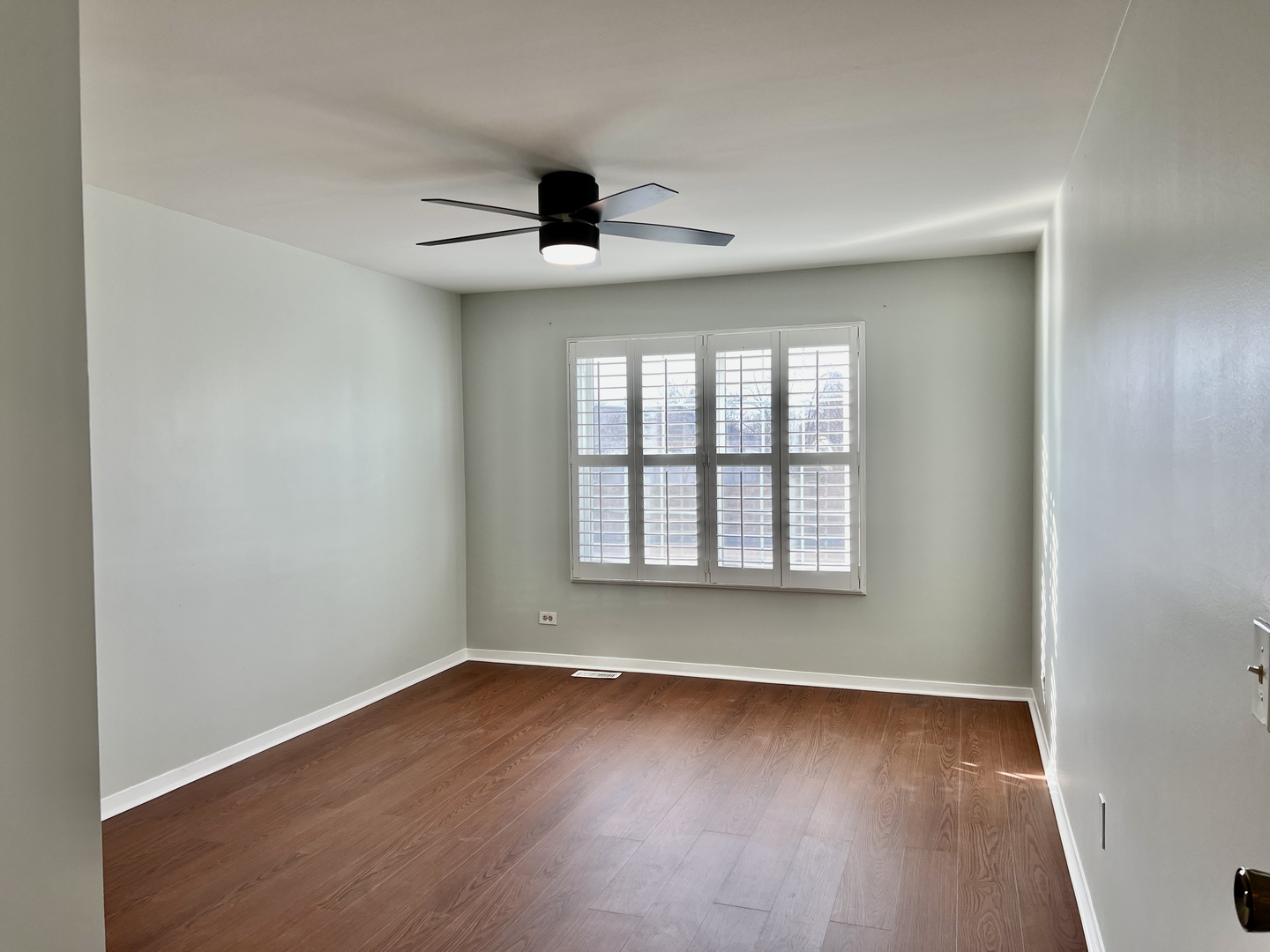 645 Le Parc Circle, Buffalo Grove, IL 60089