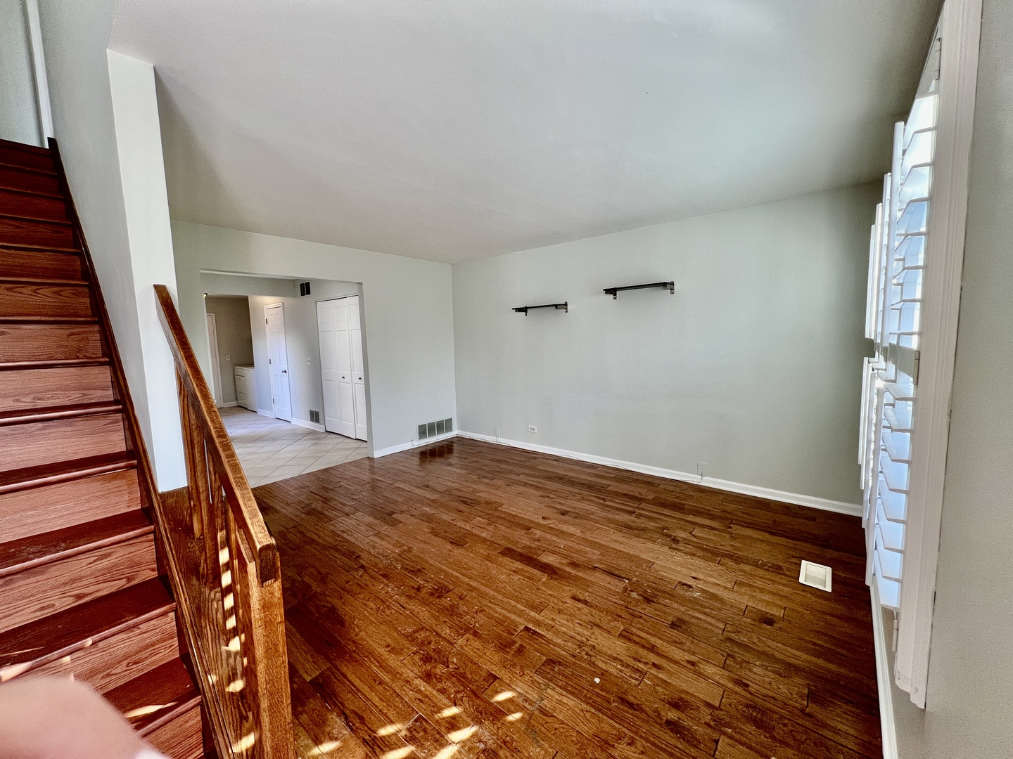 645 Le Parc Circle, Buffalo Grove, IL 60089