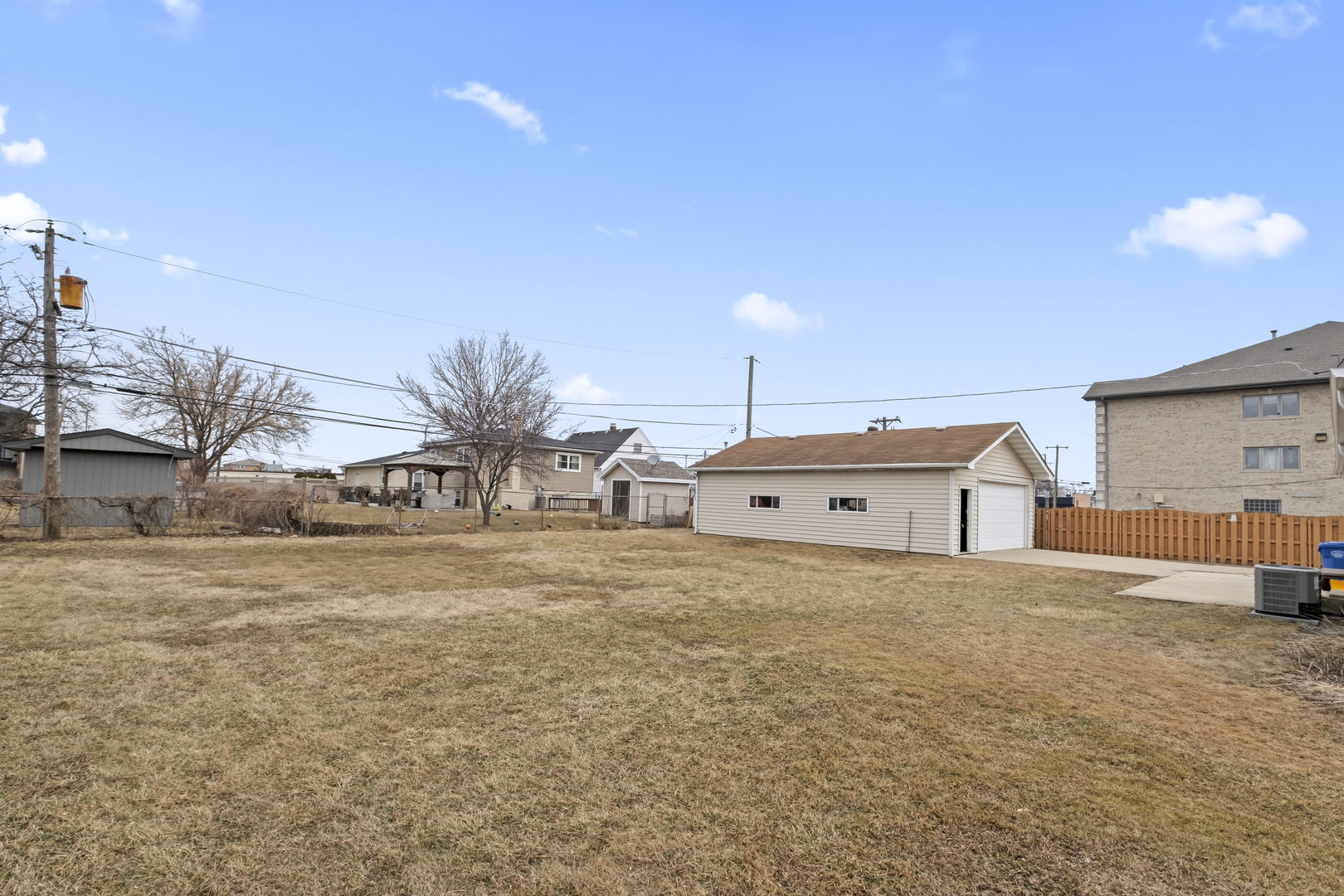 8026 W 84th Place, Justice, IL 60458