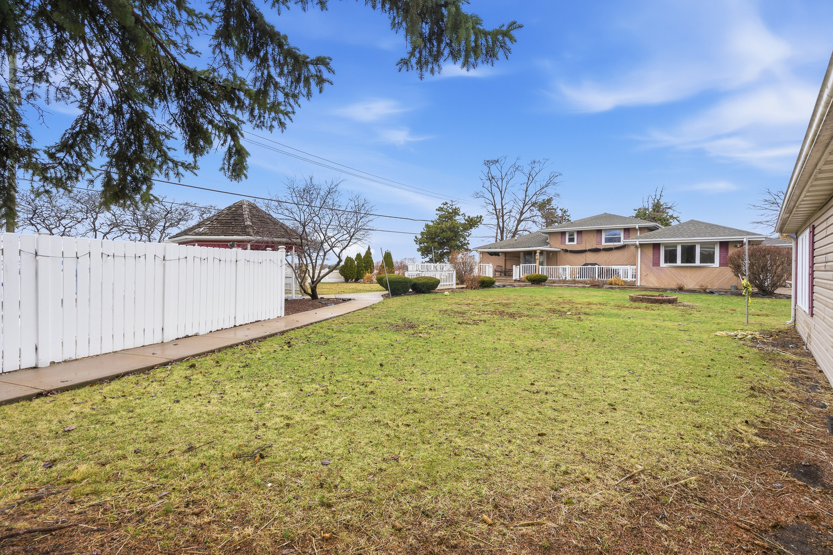 20753 Mary Drive, Lockport, IL 60441