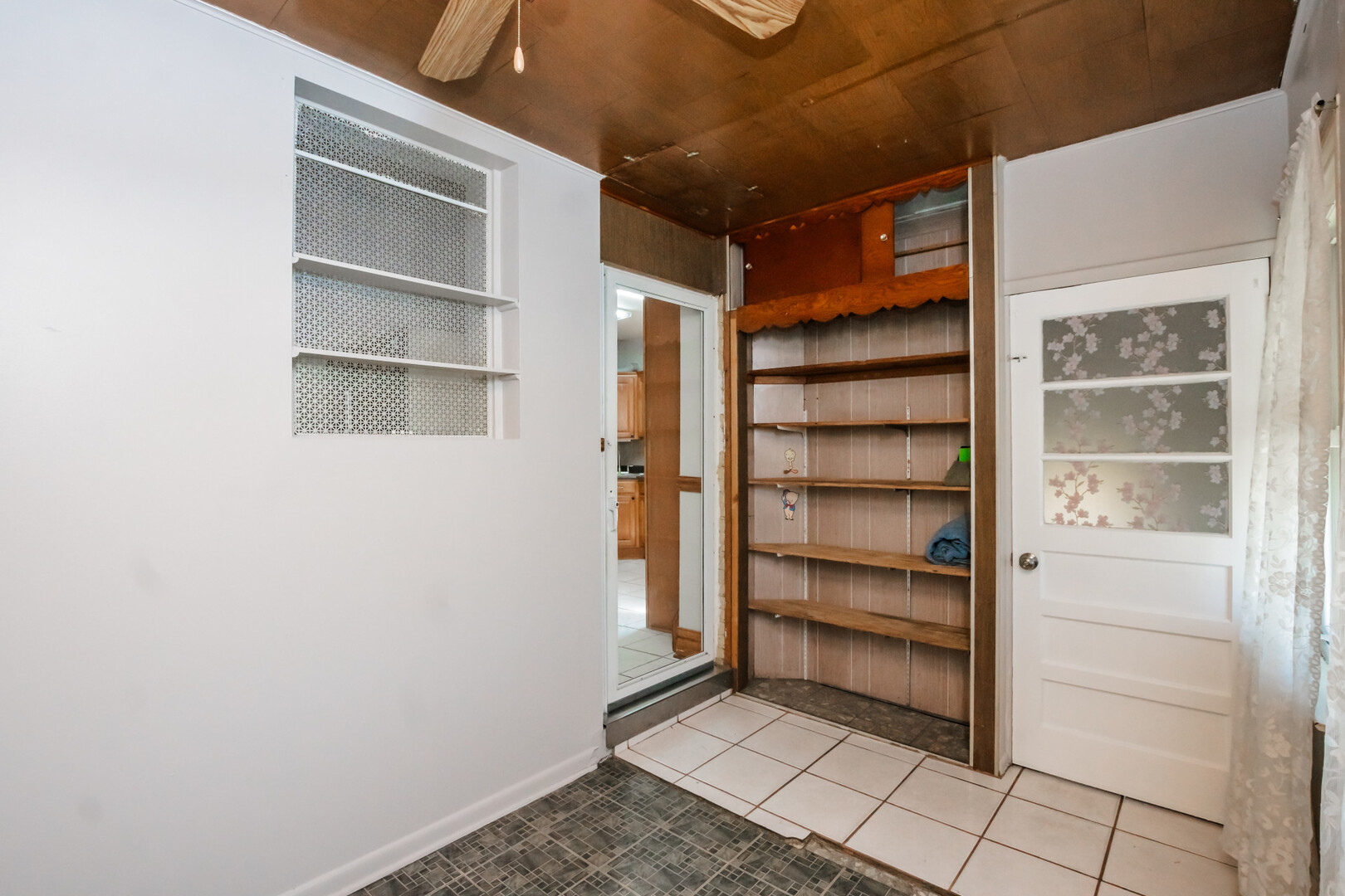 4222 Prescott Avenue #2, Lyons, IL 60534