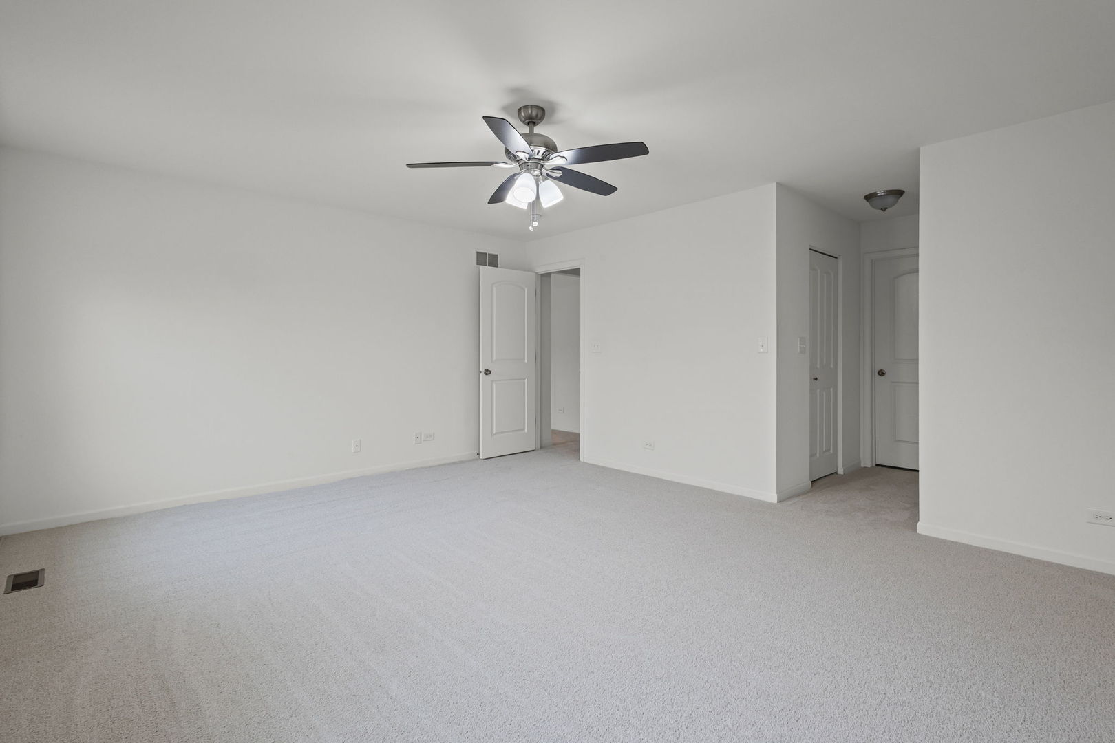 1504 Hearthstone Lane, North Aurora, IL 60542