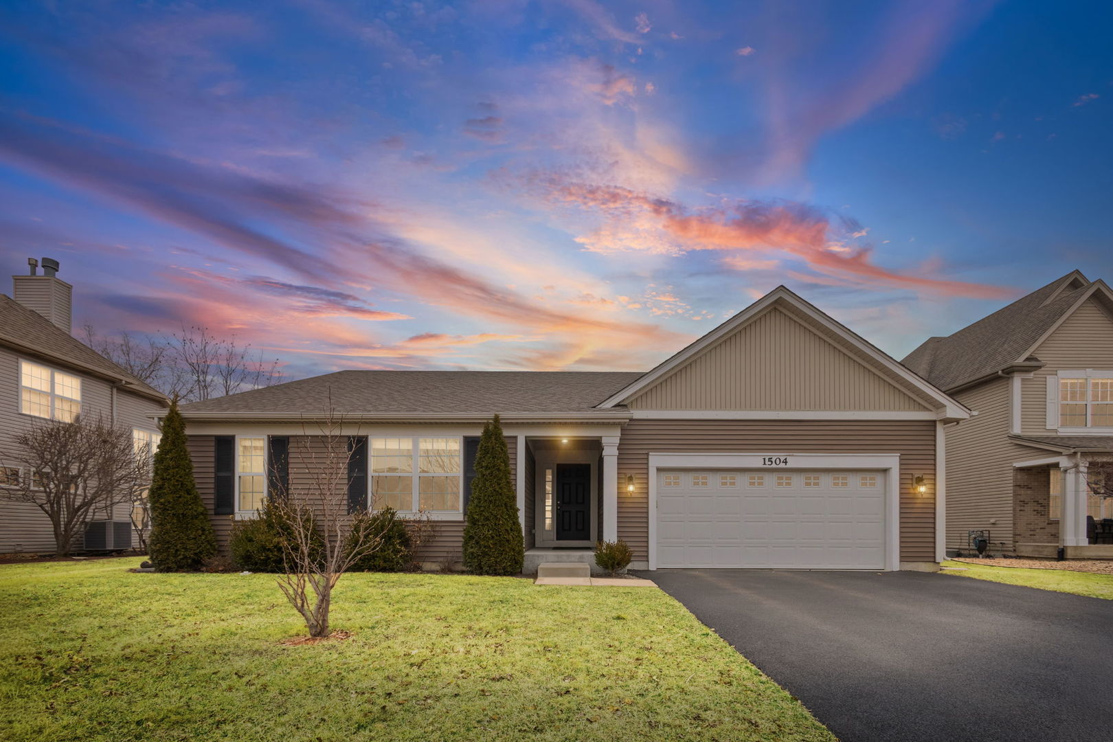 1504 Hearthstone Lane, North Aurora, IL 60542