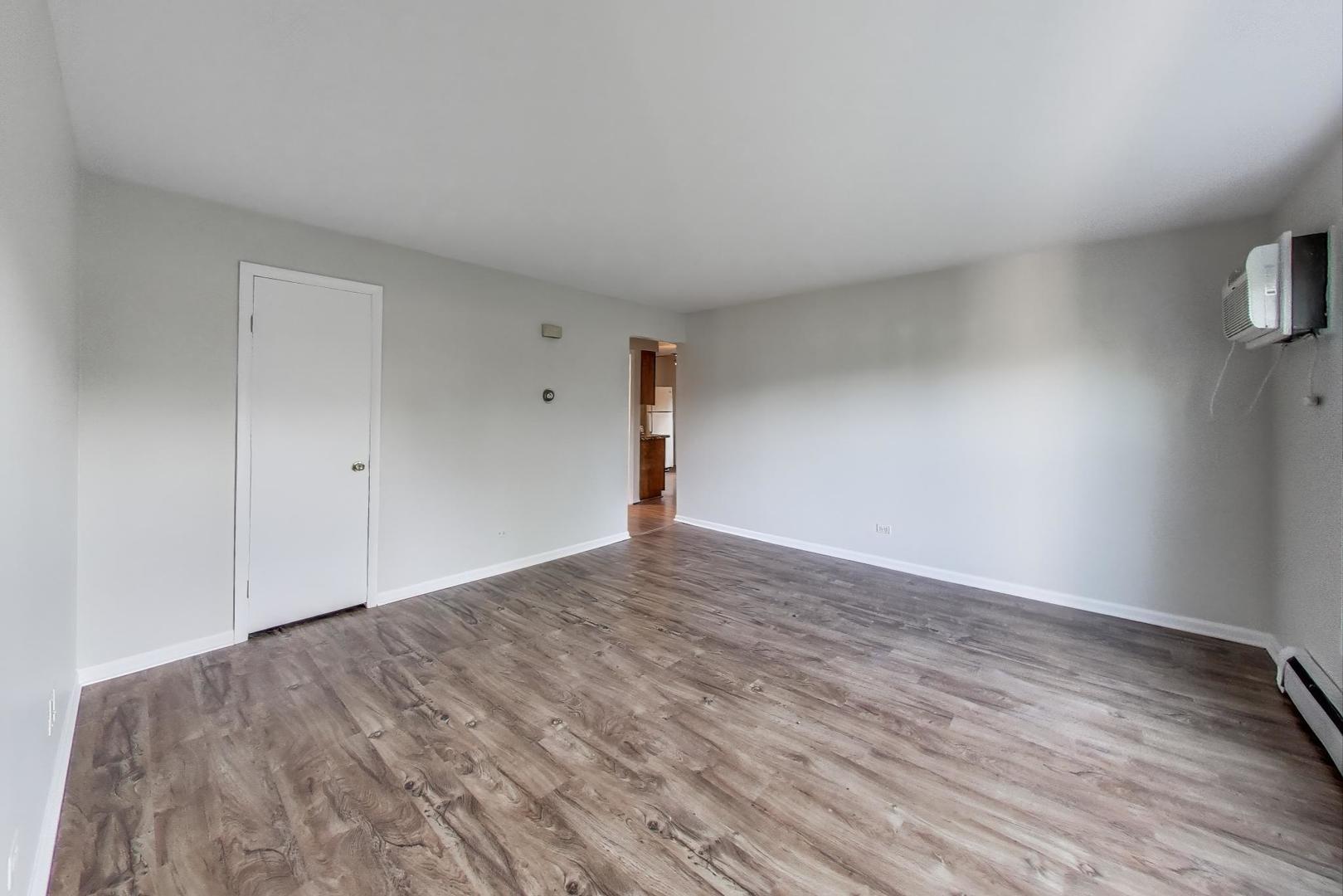 333 Short Street #2, Lemont, IL 60439