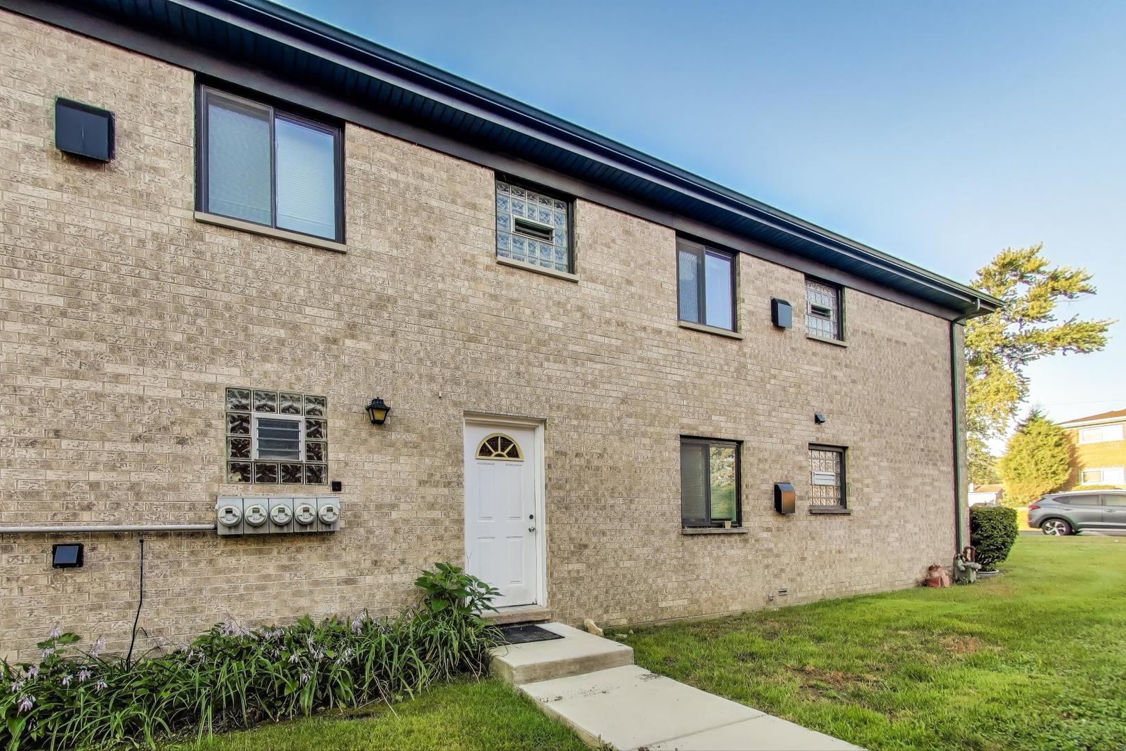 333 Short Street #2, Lemont, IL 60439