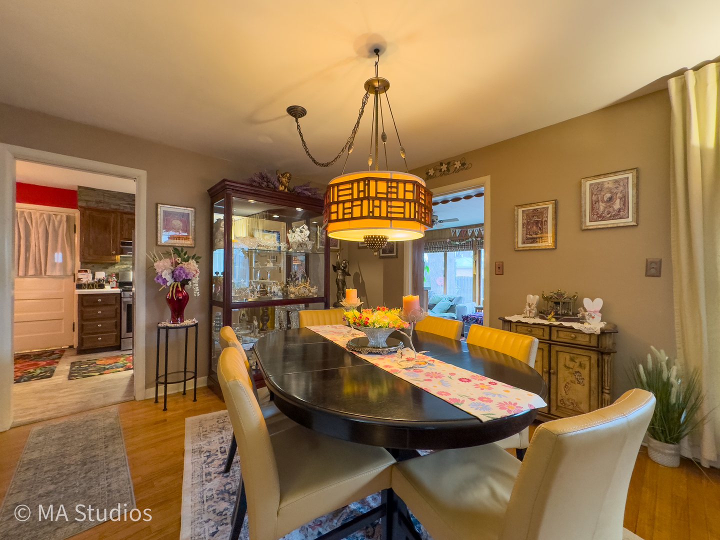 8922 PARKSIDE Avenue, Morton Grove, IL 60053