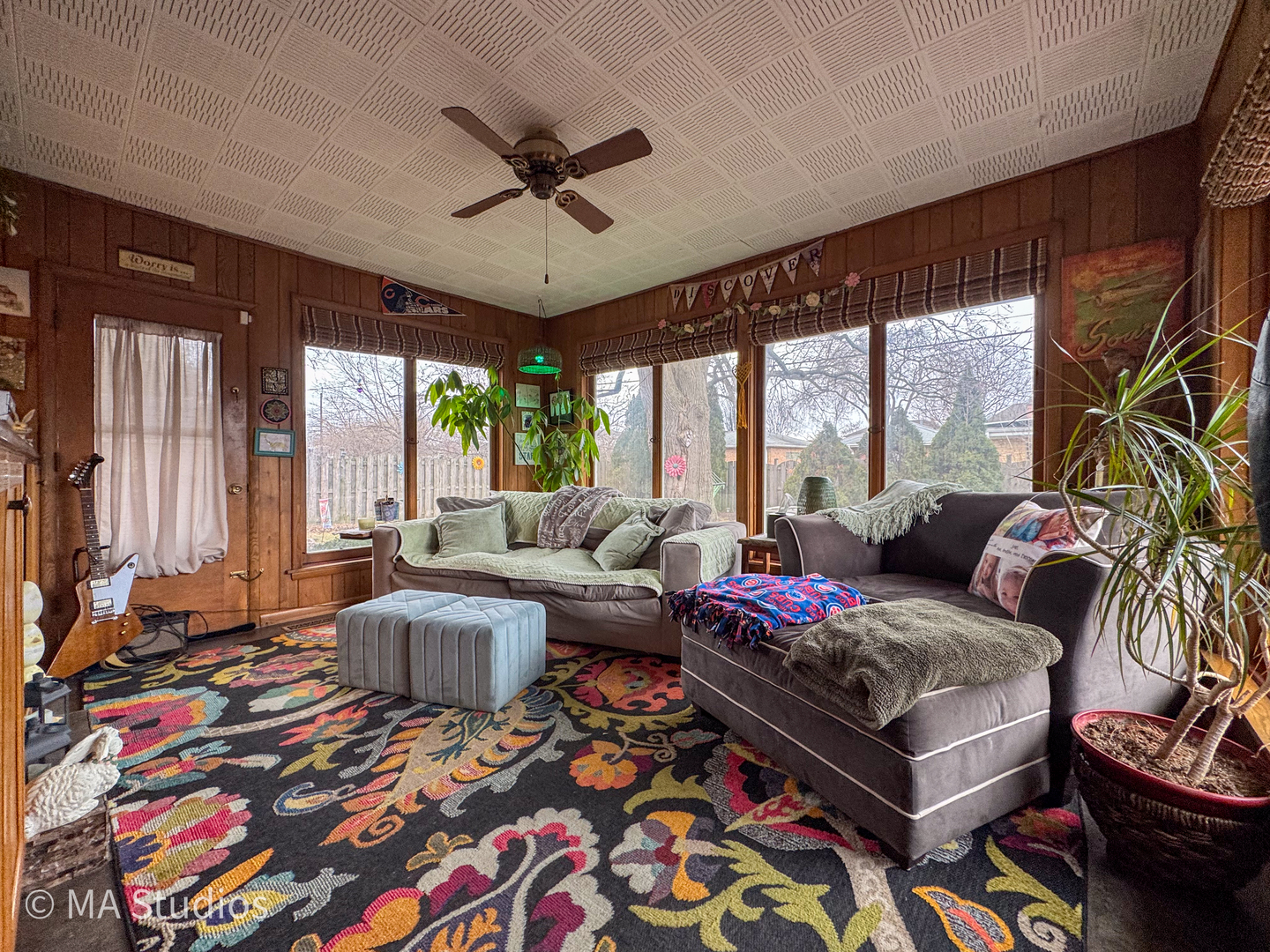 8922 PARKSIDE Avenue, Morton Grove, IL 60053